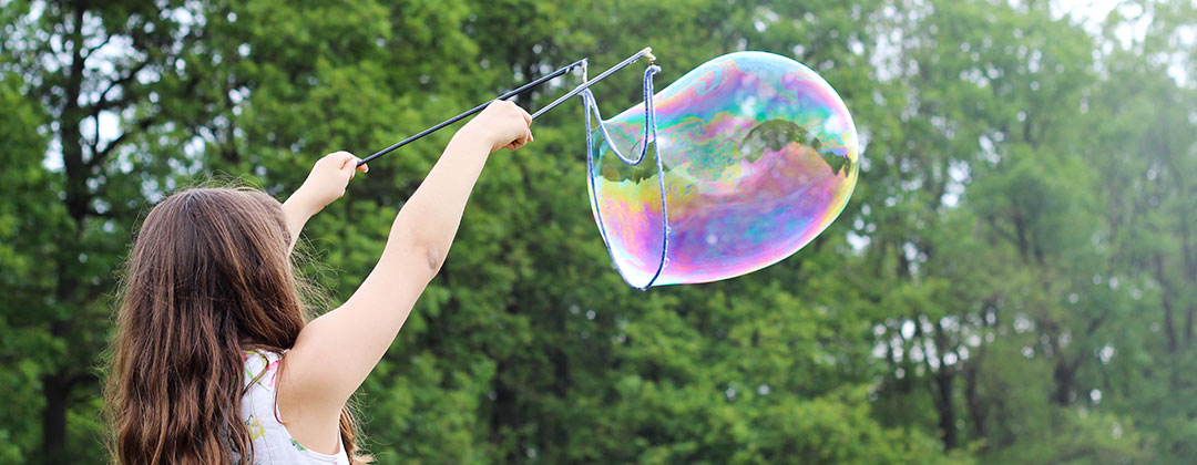 slider Image girl with a bubble